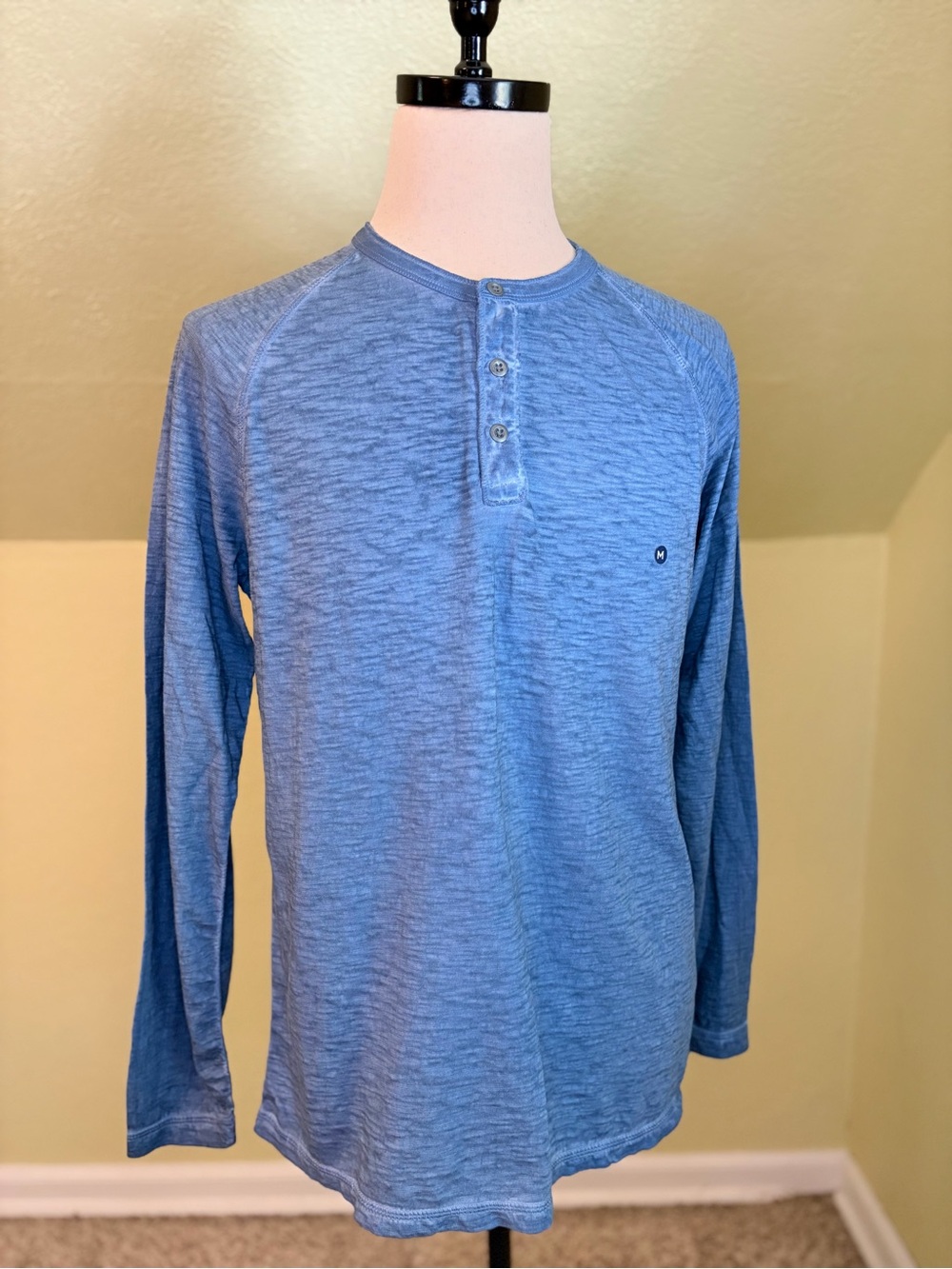 Bass Men’s Blue Long-Sleeve Henley NWT 100% Cotton Rugged Gorpcore Outdoorsy